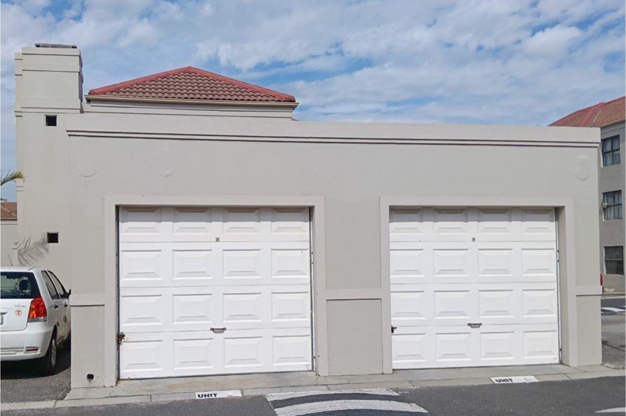 2 Bedroom Property for Sale in Vredekloof East Western Cape